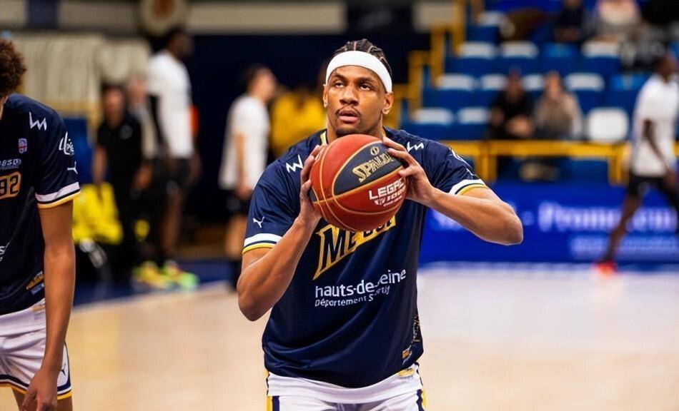 集结日俄克拉荷马雷霆备战葡超丹佛掘金迎欧篮联关键赛，这一次真的国际比赛日广东宏远状态回暖